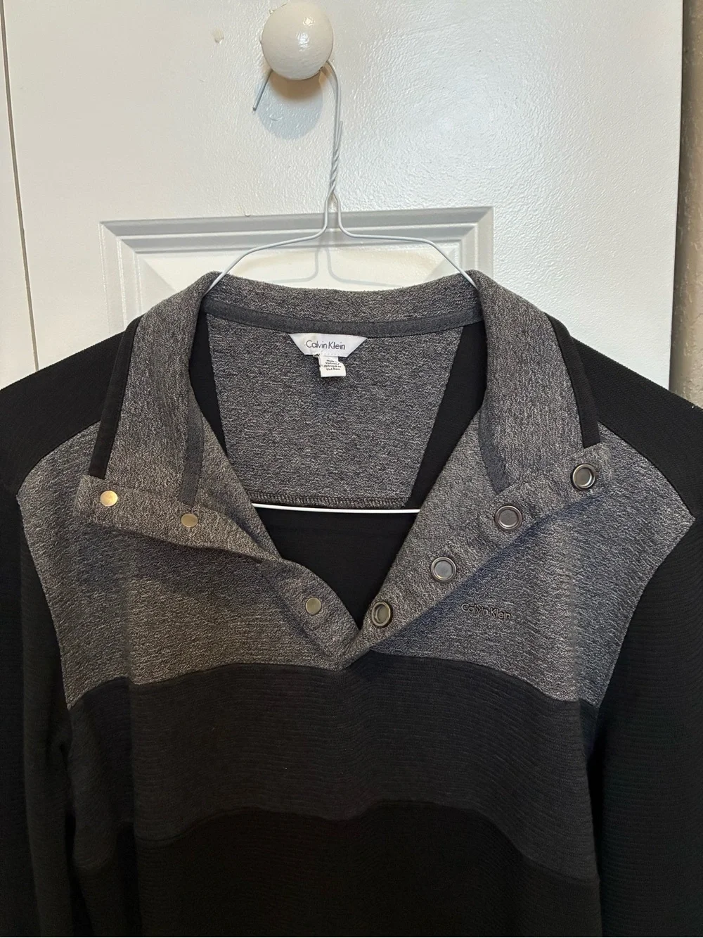Calvin Klein Men's Black and Gray Zip-Up Snap Collar Sweater